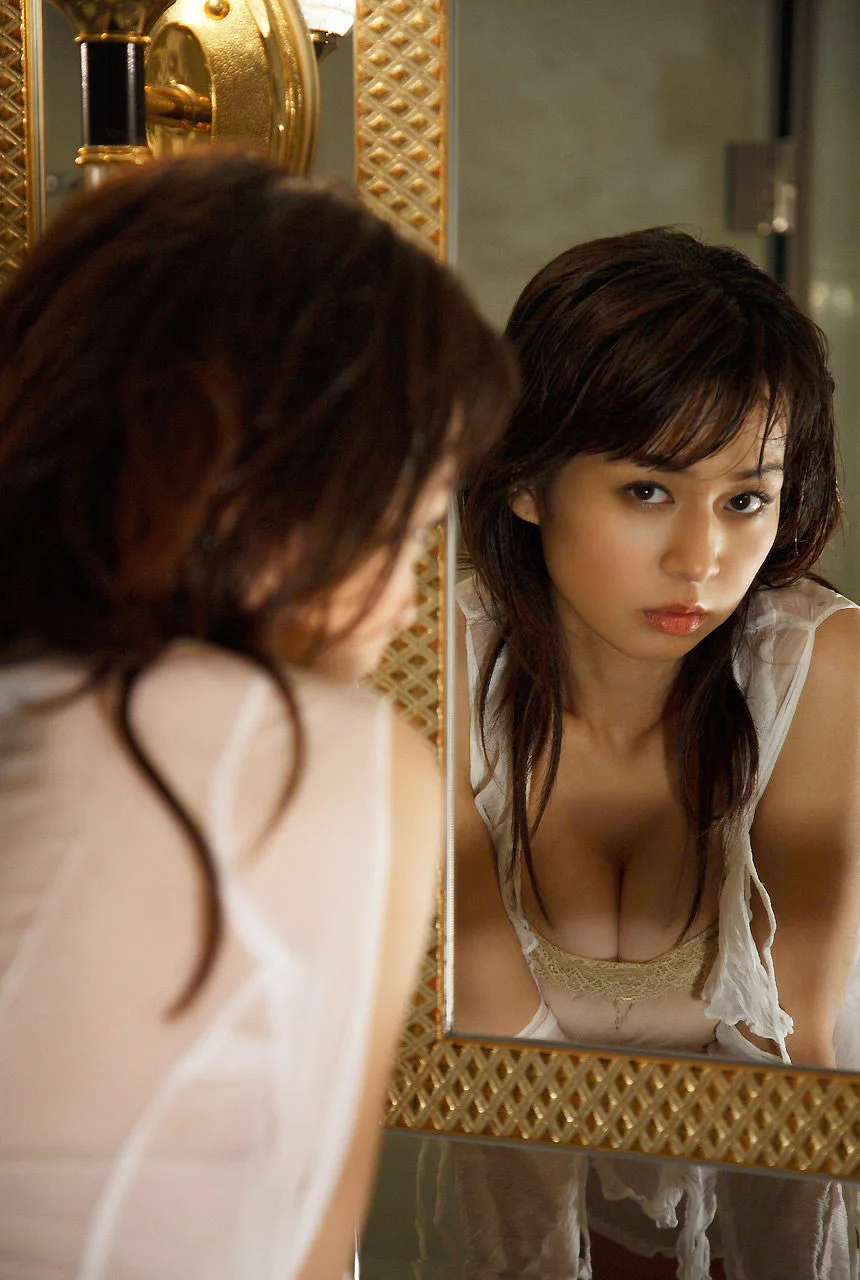 [Image.tv] Album ảnh "Night out" của Emi Igawa - 31
