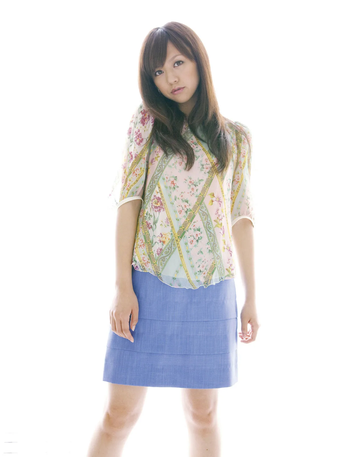 [Sabra] Album ảnh "Burning" của Kominami Yuka - 3