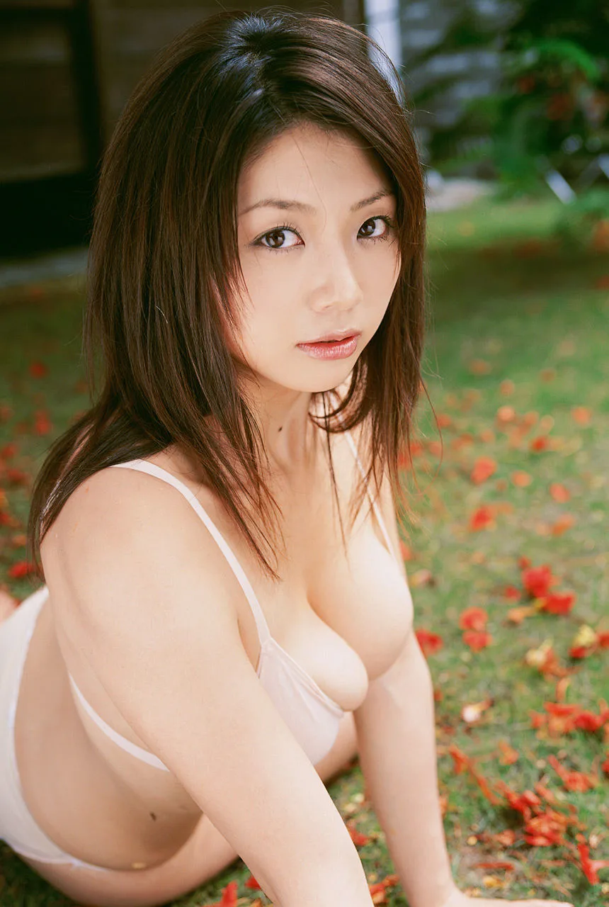 [Image.tv] Sách ảnh "Touch Me" của Hitomi Aizawa - 47